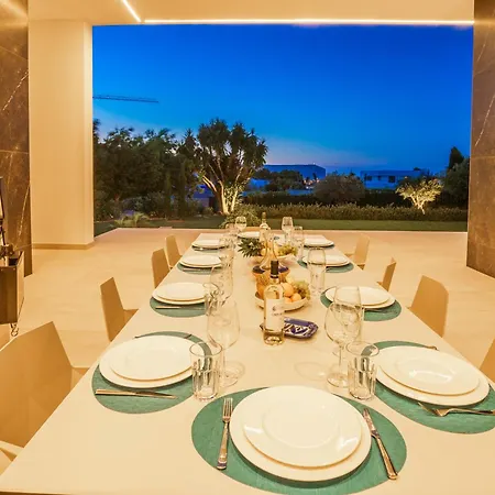 Villa Casa Julia - Luxury And Modern 5 Bedroom *