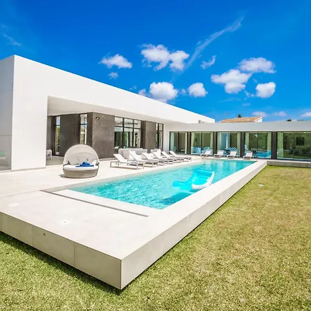Villa Casa Julia - Luxury And Modern 5 Bedroom