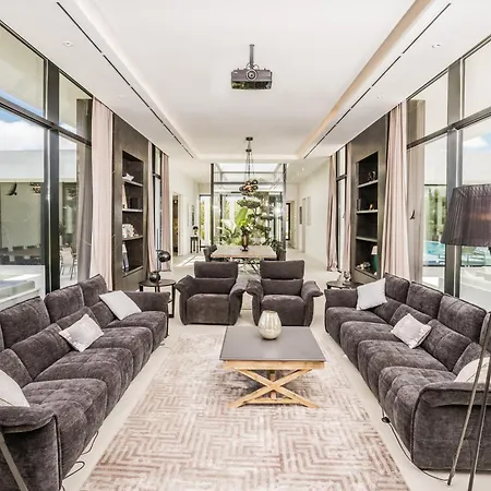 Casa Julia - Luxury And Modern 5 Bedroom Villa *