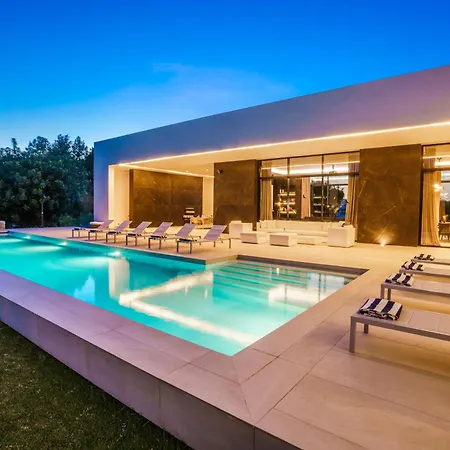 Villa Casa Julia - Luxury And Modern 5 Bedroom
