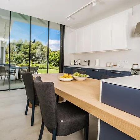 Casa Julia - Luxury And Modern 5 Bedroom *